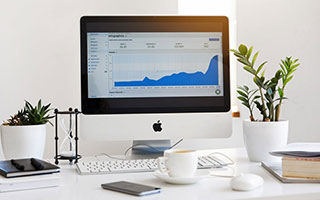 足坛荣耀与落寞：曼城进四强，姆巴佩演帽子戏法，大巴黎六冠王封神